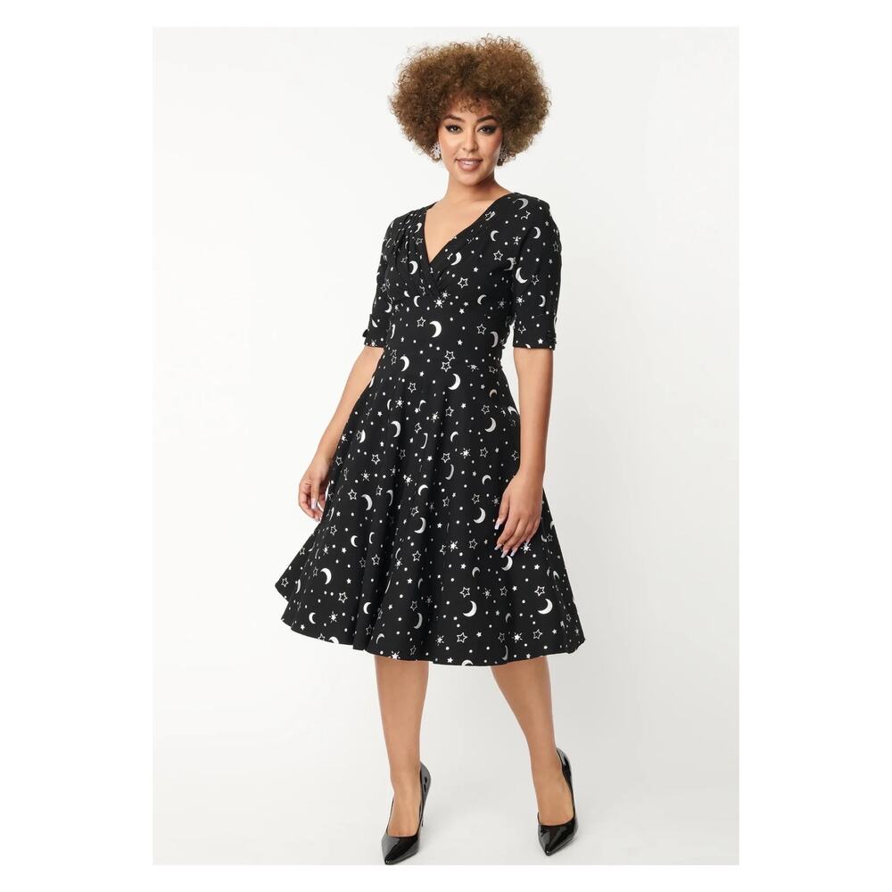 Unique Vintage Black&Silver Delores Galaxy Print 50’s Swing Dress Sz.M/6-8